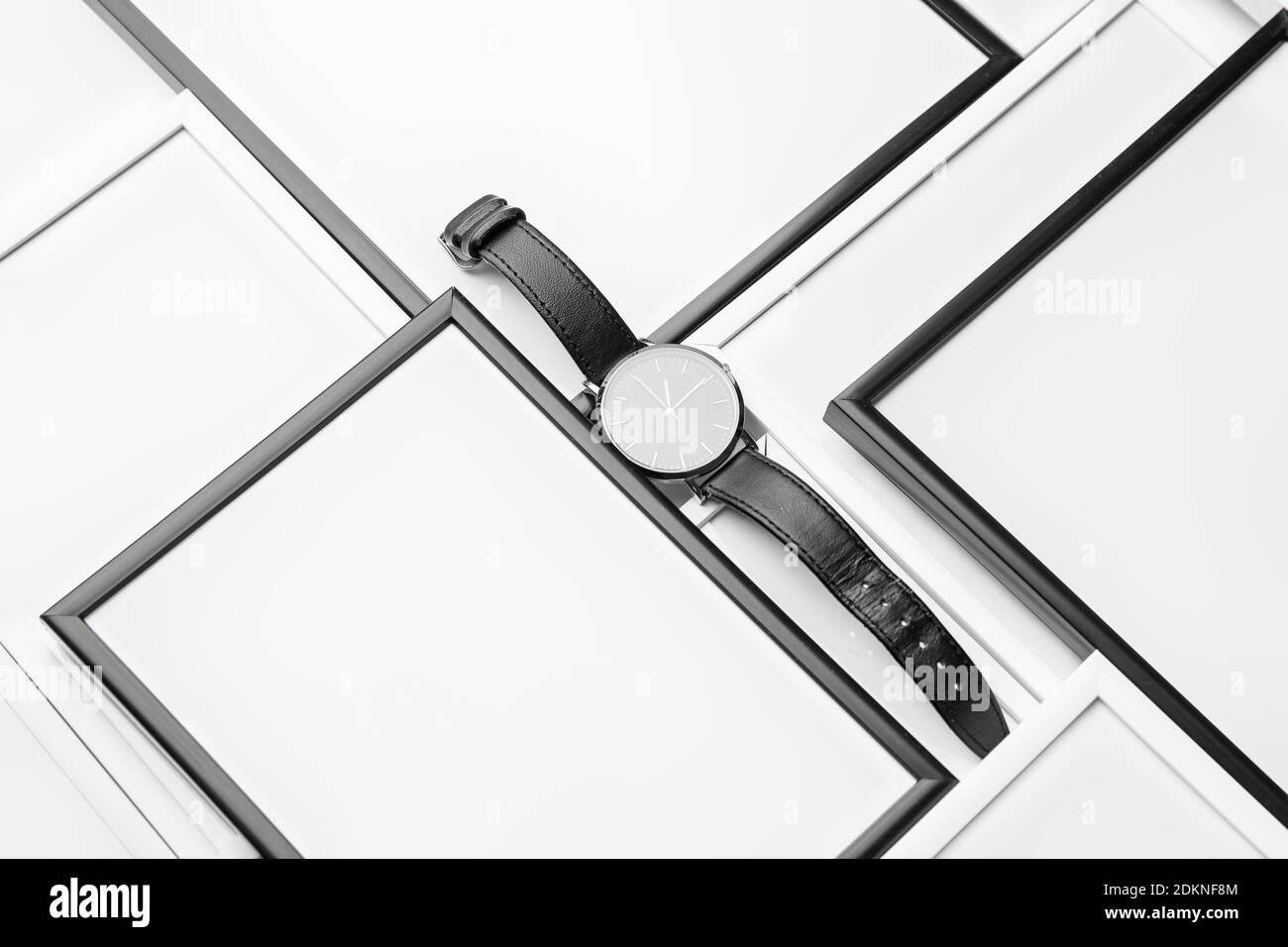 Watch pattern paper texture hi-res stock photography and images - Alamy