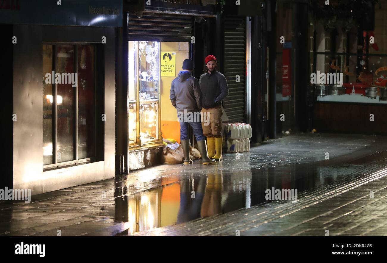 Shop keepers in ireland hi-res stock photography and images - Alamy