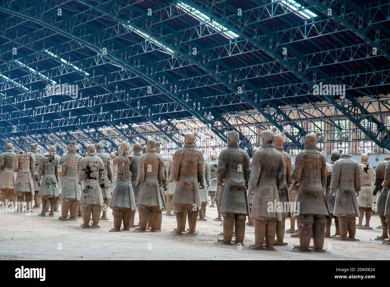 Repairing and rebuilding soldiers from the Terracotta Army warrior  sculptures depicting the armies of Qin Shi Huang, the first Emperor of China in Pi Stock Photo