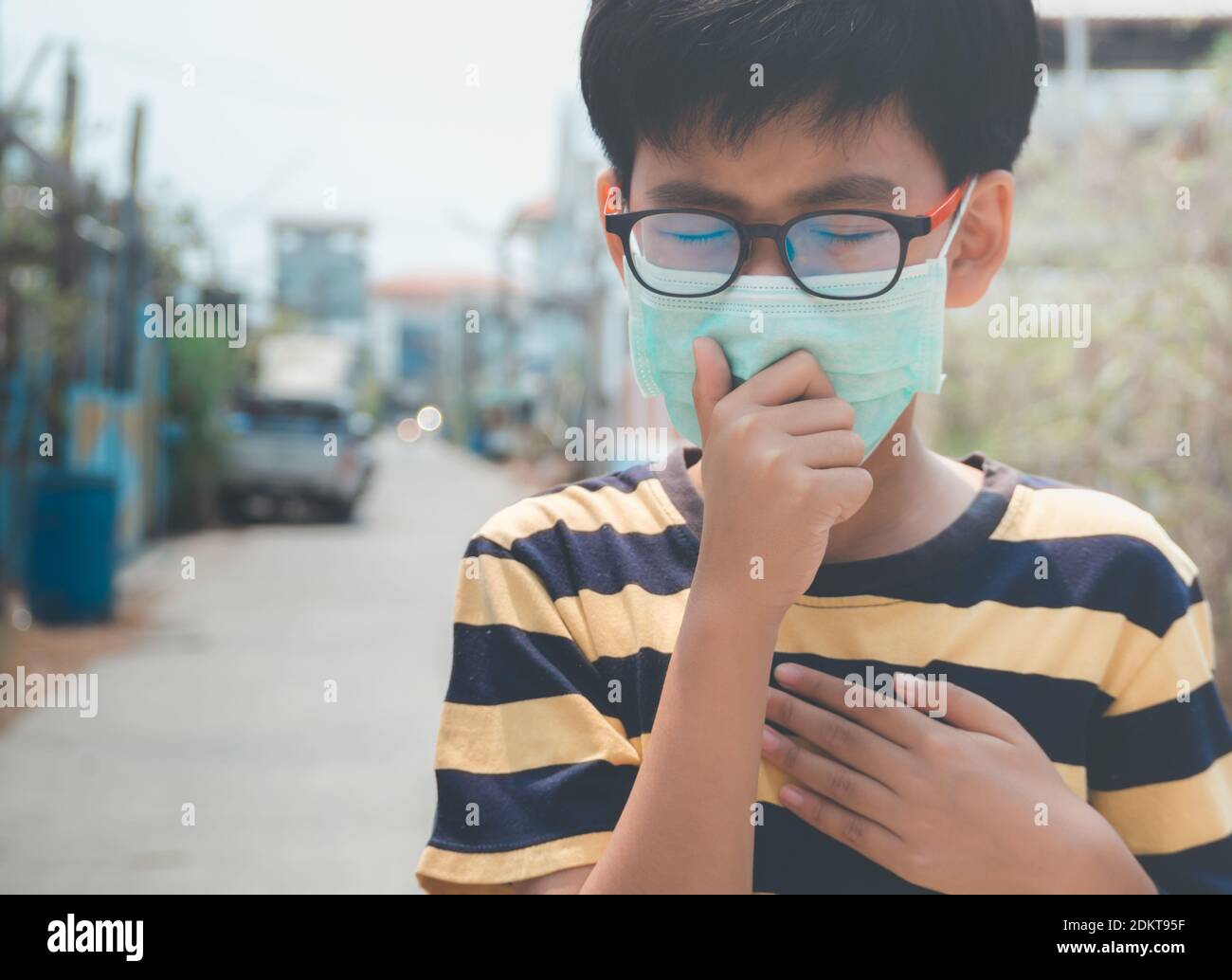 Boy Wearing Gas Mask High Resolution Stock Photography and Images - Alamy