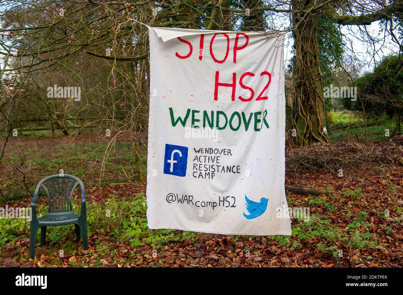 Wendover, Buckinghamshire, UK. 15th December, 2020. A Stop HS2 banner ...