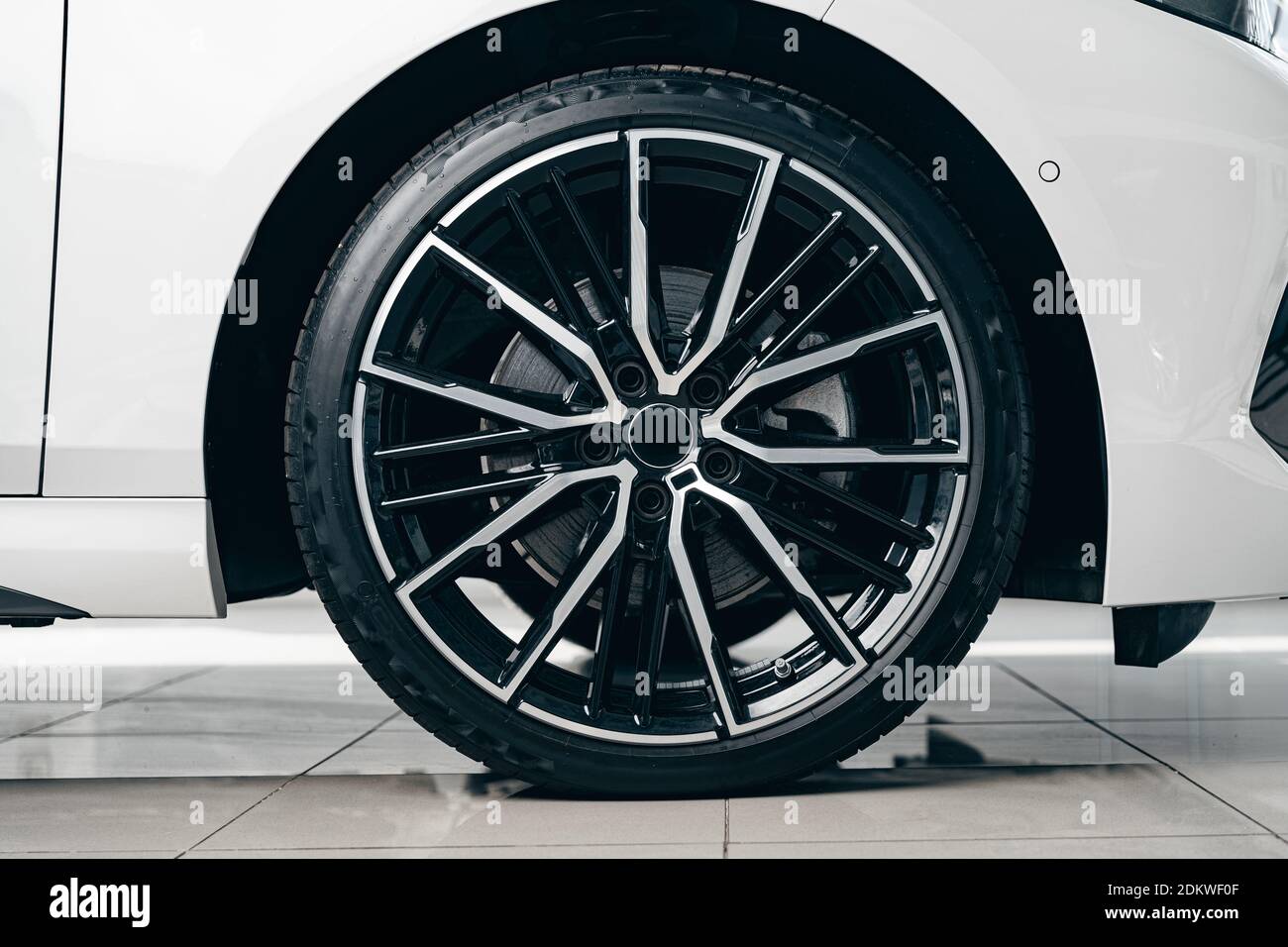 Aluminium Wheel Rim Aluminium Rim High Resolution Stock Photography and ...