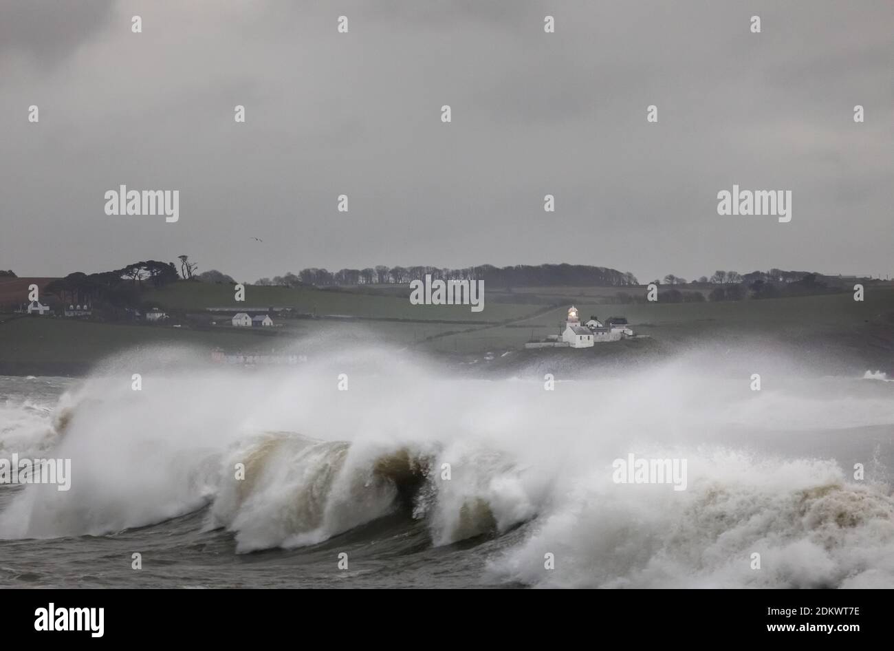 Roches Point, Cork, Ireland. 16th December, 2020. Heavy seas hit the south coast during stormy conditions at Roches Point, Co. Cork, Ireland. - Credit; David Creedon / Alamy Live News Stock Photo
