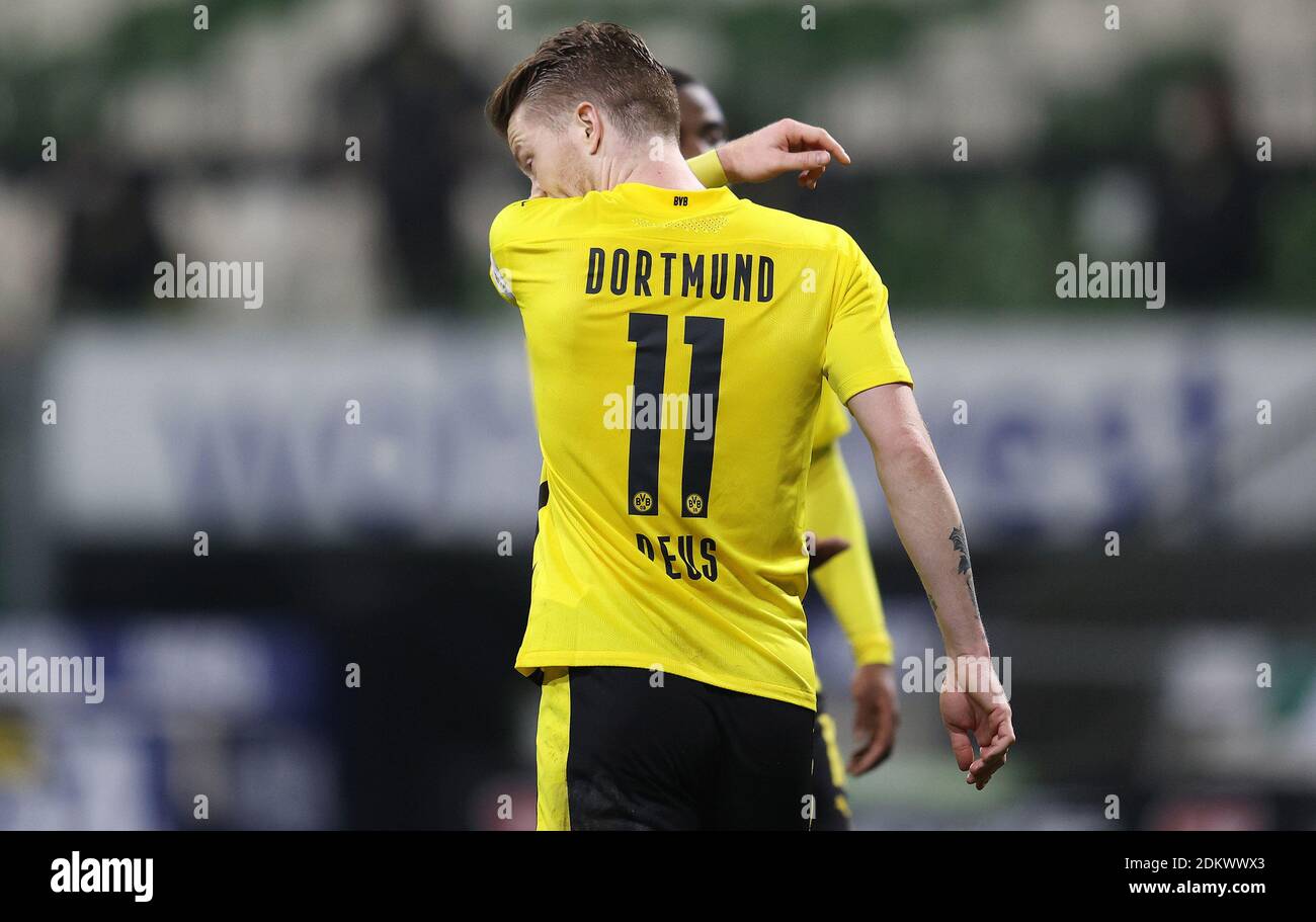 firo: 15.12.2020 Fuvuball, season 2020/21 1st Bundesliga: SV Werder Bremen  - BVB, Borussia Dortmund 1: 2 Marco Reus, rear view, jersey number 10 |  usage worldwide Stock Photo - Alamy