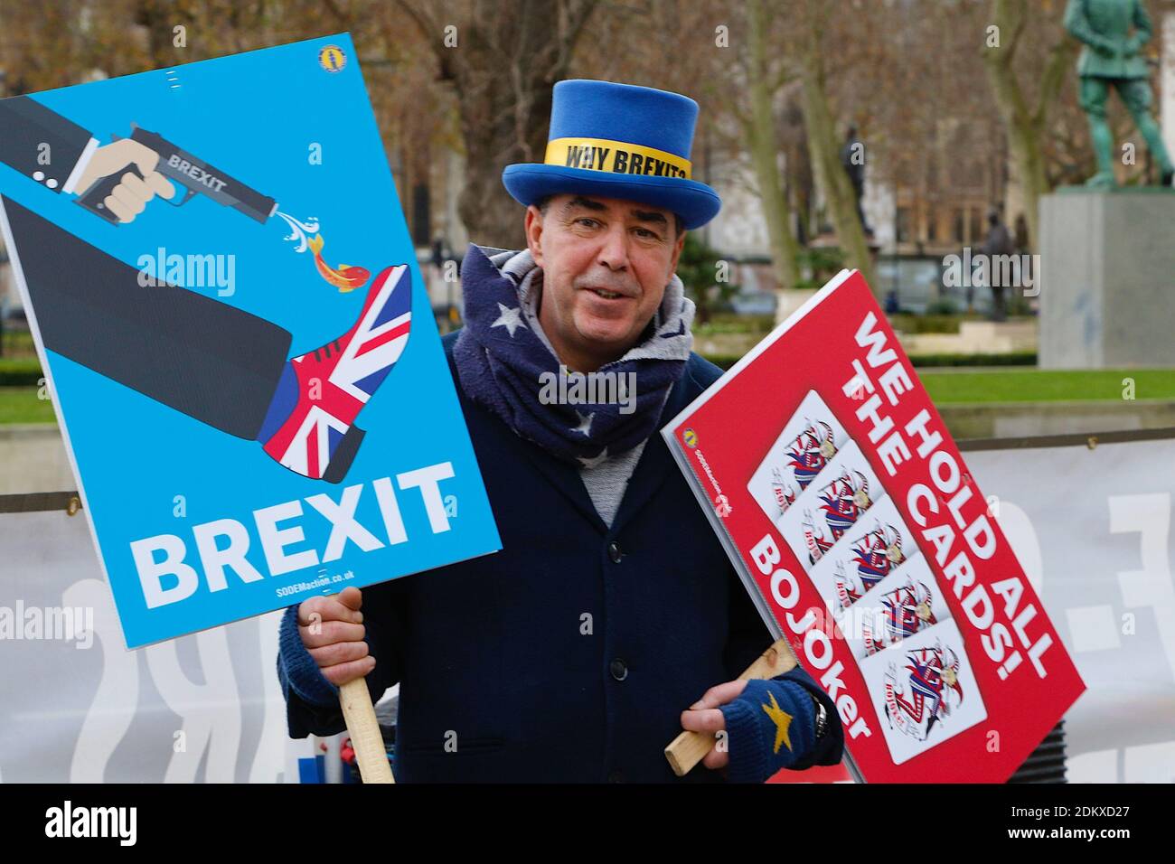 Westminster, London, UK. 16 December, 2020. A few protesters with placards gather outside Westminster including Steve Bray. Photo Credit: PAL Media/Alamy Live News Stock Photo