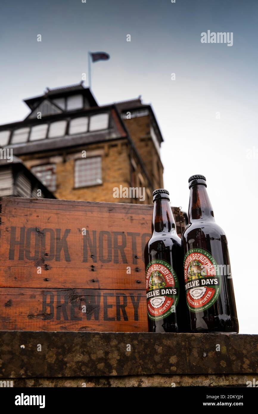 UK, England, Oxfordshire, Hook Norton, 12 Days Christmas bottled beer outside Brewery Stock Photo