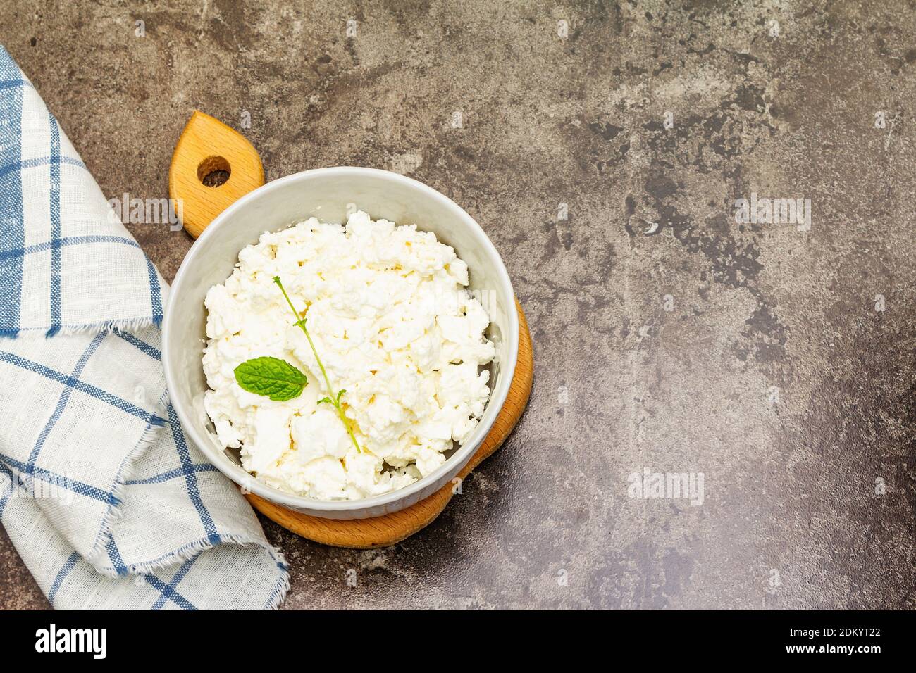 Dairy products, cottage cheese. Prevention of calcium deficiency in
