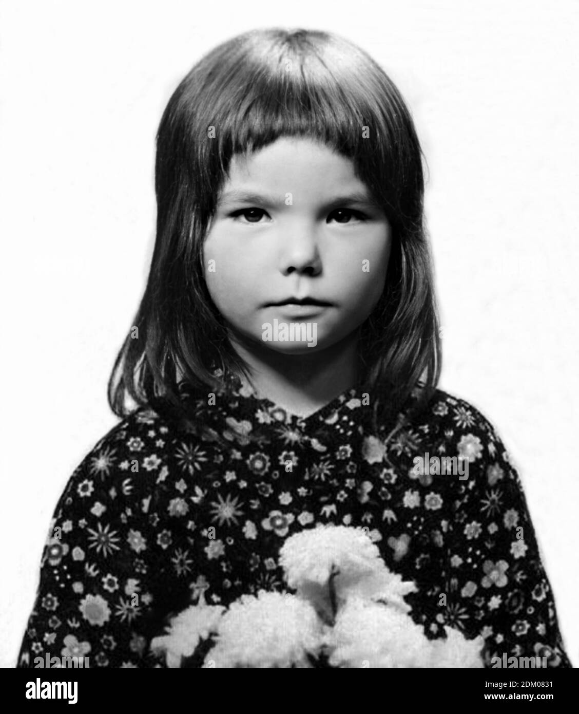 1970 ca, ICELAND : The celebrated icelander Pop singer and composer BJORK Björk Guðmundsdóttir ( born in 1965 ) when was a young girl aged 5 . Unknown photographer. - HISTORY - FOTO STORICHE - personalità da bambino bambini da giovane - personality personalities when was young - INFANZIA - CHILDHOOD - BAMBINO - BAMBINA - BABY - BAMBINI - CHILDREN - CHILD - POP MUSIC - MUSICA - cantante - COMPOSITORE --- ARCHIVIO GBB Stock Photo