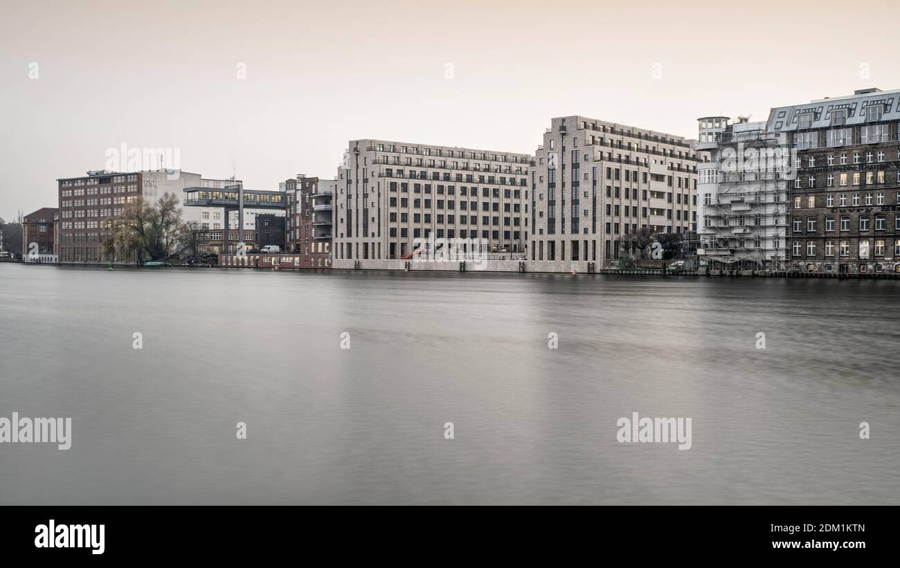 Neubauten Cuvry Campus an der Spree, Kreuzberg, Berlin Stock Photo