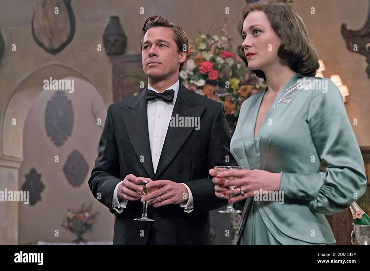 Brad Pitt And Marion Cotillard Allied High Resolution Stock Photography and  Images - Alamy