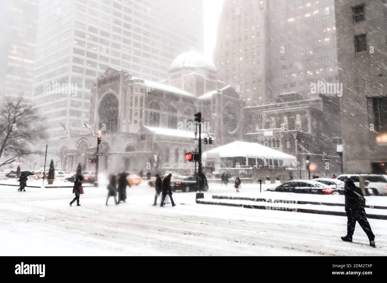Winter snowstorm blizzard in New York City with heavy snow falling ...