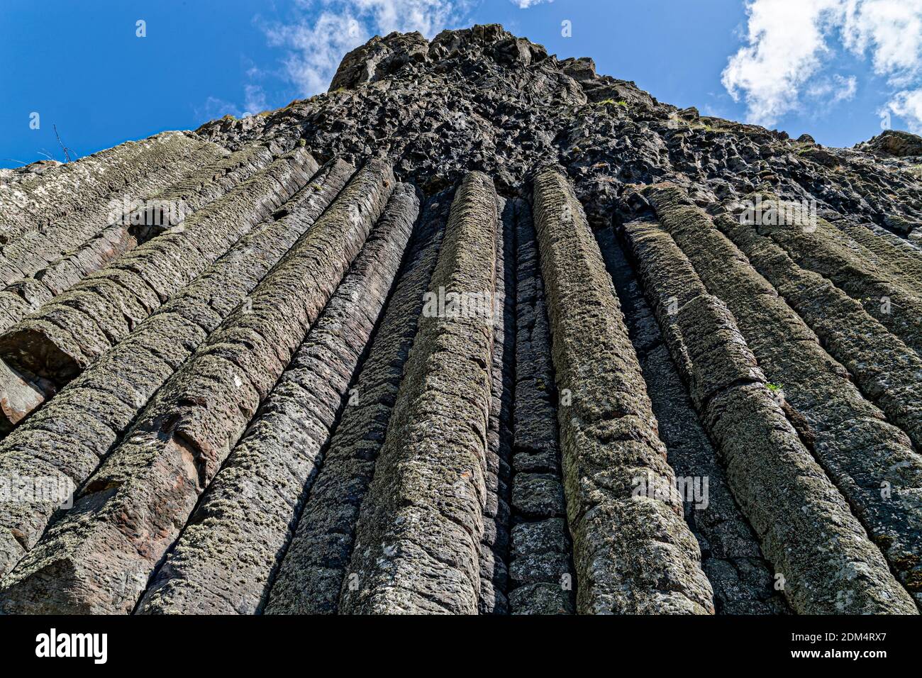 County Antrim Northern Ireland Uk 29th Apr 2016 Hexagonal Rock Formations Of Interlocking Basalt Columns At The Giant S Causeway Stock Photo Alamy
