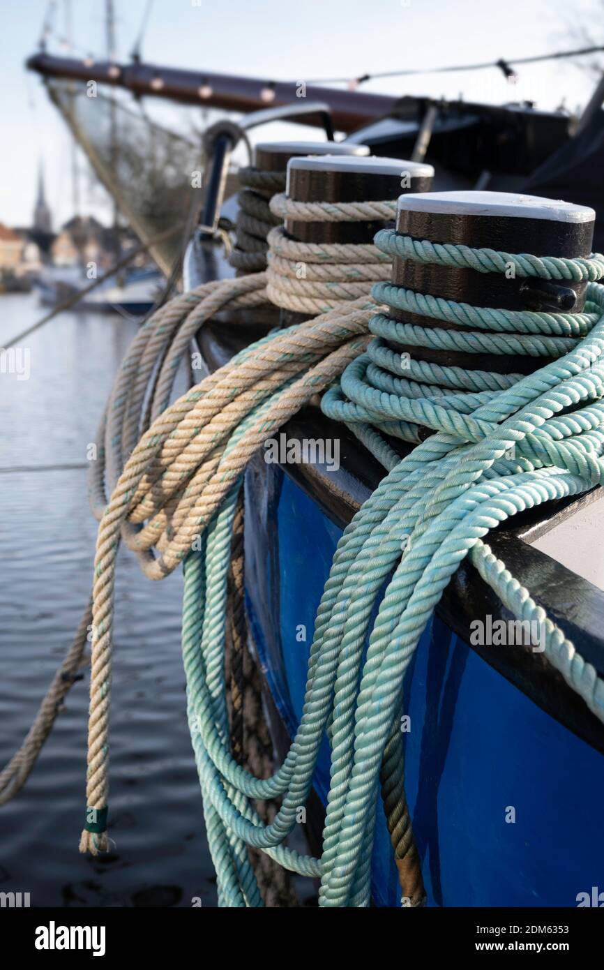 Turquoise ropes hi-res stock photography and images - Alamy