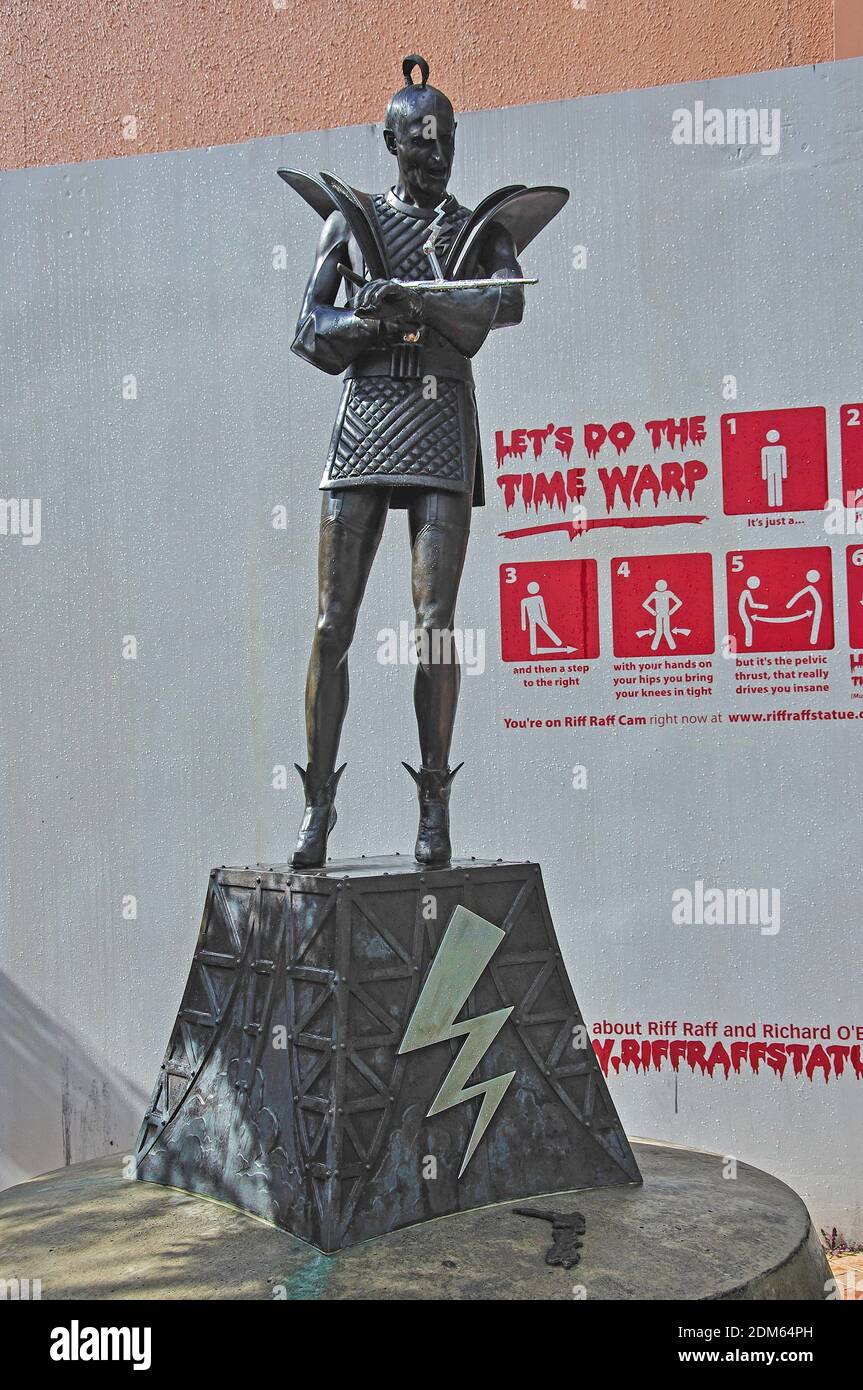 'Riff Raff' Rocky Horror Statue, Victoria Street, Hamilton, Waikato Region, North Island, New Zealand Stock Photo