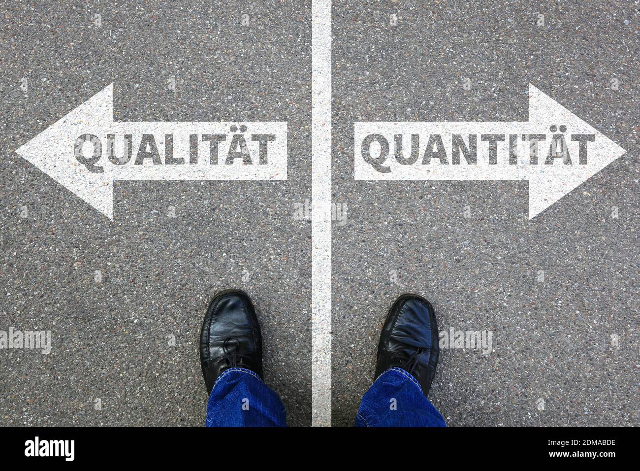Qualität Quantität Erfolg erfolgreich Business Konzept Entscheidung entscheiden Wahl wählen Stock Photo
