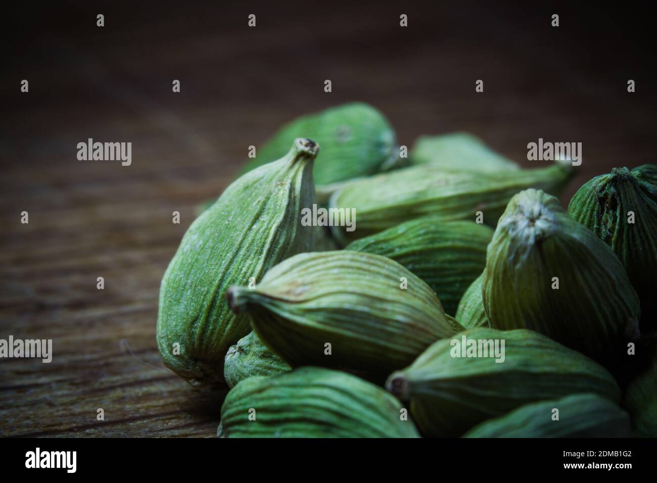 Green cardamom pods leaf hires stock photography and images Alamy