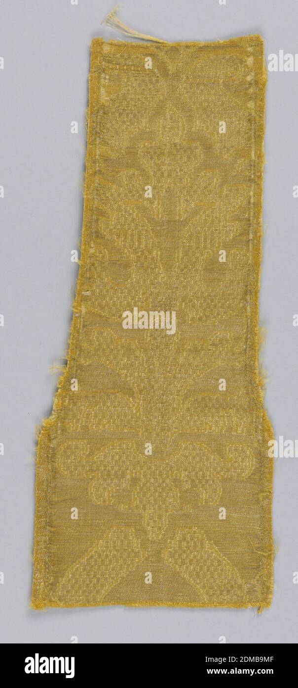 Fragment, Medium: silk, metallic Technique: woven, Gold colored silk fabric with the design also in gold., 17th century, woven textiles, Fragment Stock Photo
