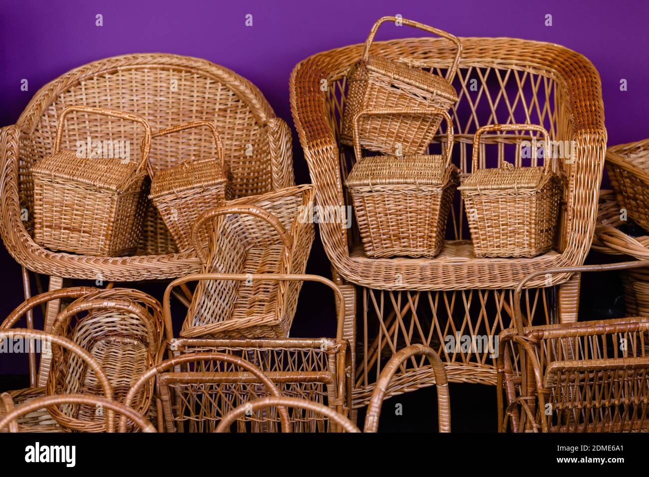 Garden furniture winter storage hires stock photography and images Alamy