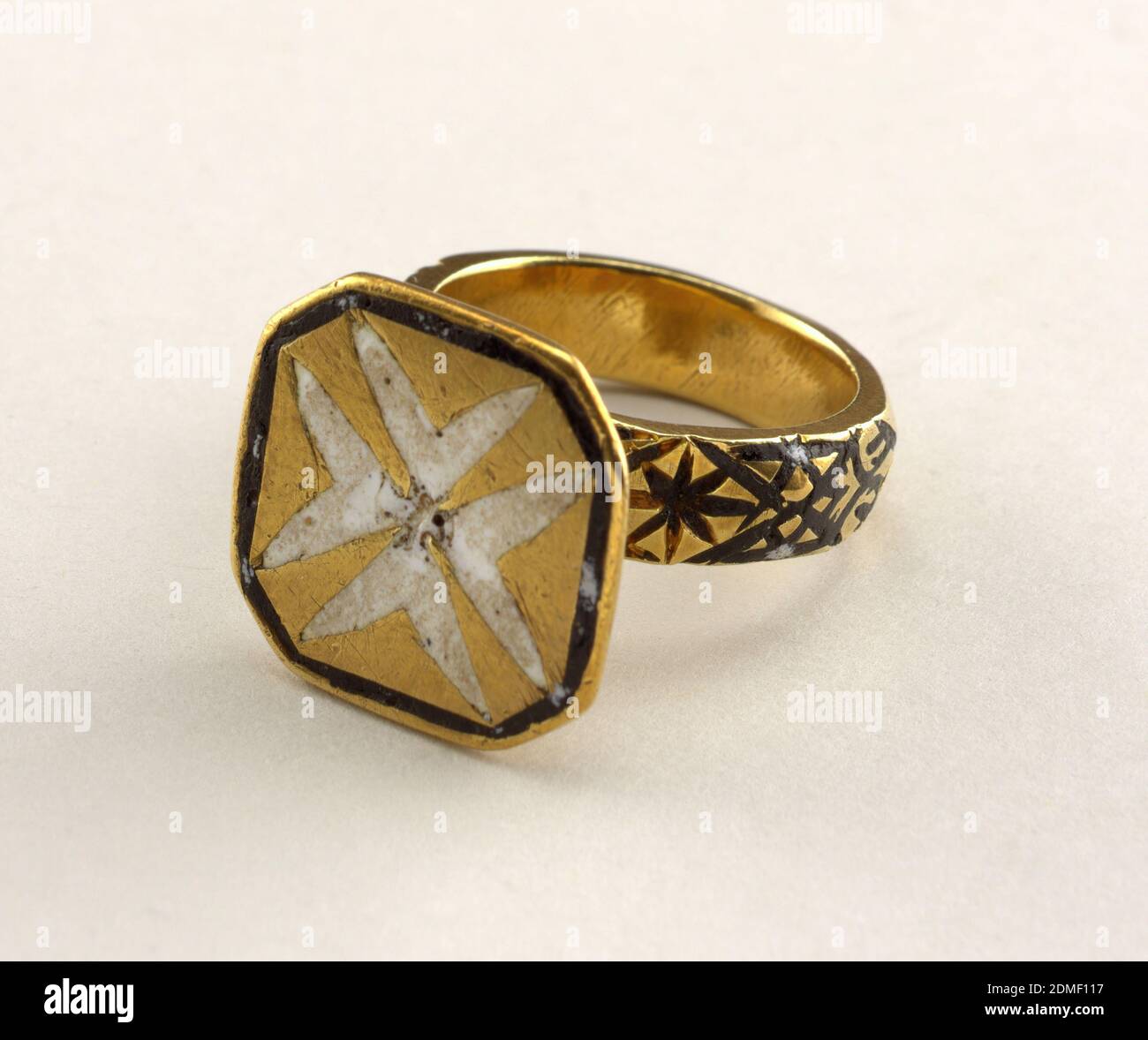 Ring with seal, Gold, enamel, France or Italy, probably 16th century, jewelry, Decorative Arts, Ring with seal Stock Photo