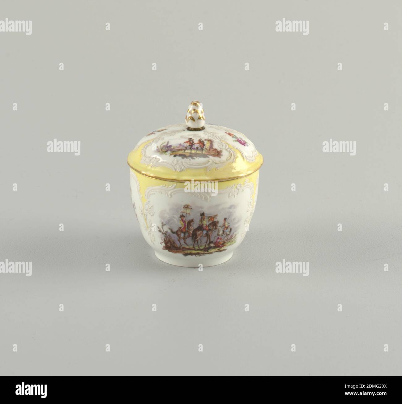 Sugar Bowl with Battle Scenes (Bataillen-Malerei), Royal Porcelain Manufactory, Berlin, German, established 1763, hard paste porcelain, vitreous enamel, gold, Curved bowl, slightly compressed in lower parts. Domed cover with pine-cone knob. Decorations show soldiers on campaign. Neuzierat style., Germany, 1870–1900, ceramics, Decorative Arts, sugar bowl, sugar bowl Stock Photo