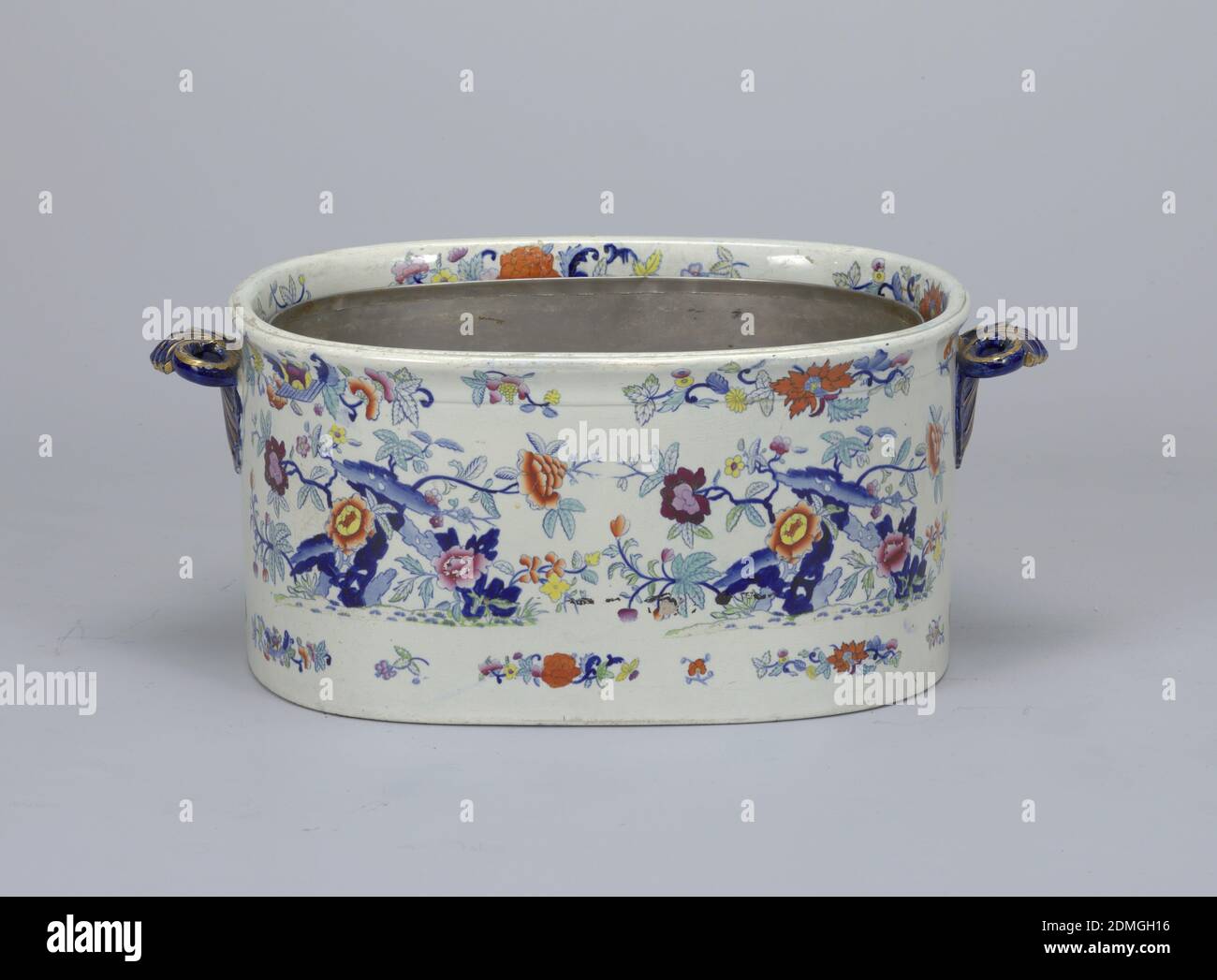 Jardiniere Oval Bowl on Foot Medium Size Decorative Silver Cast Aluminium