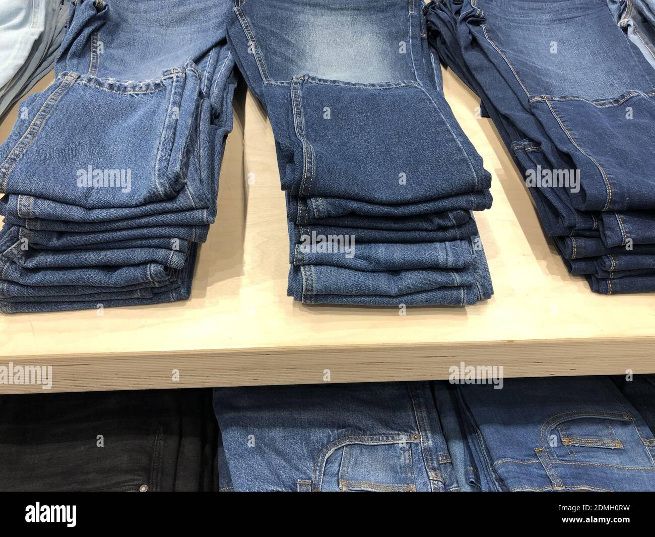 Orlando,FL/USA-9/30/19: A Justice clothing retail store in an indoor mall.  Tween Brands, Inc. (formerly Limited Too and Too) operates Justice branded  Stock Photo - Alamy