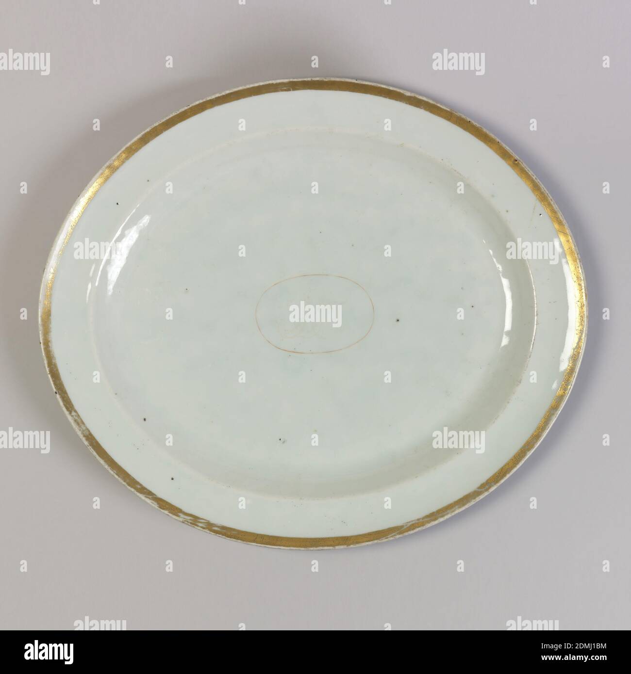 Porcelain early 18th century hi-res stock photography and images - Alamy