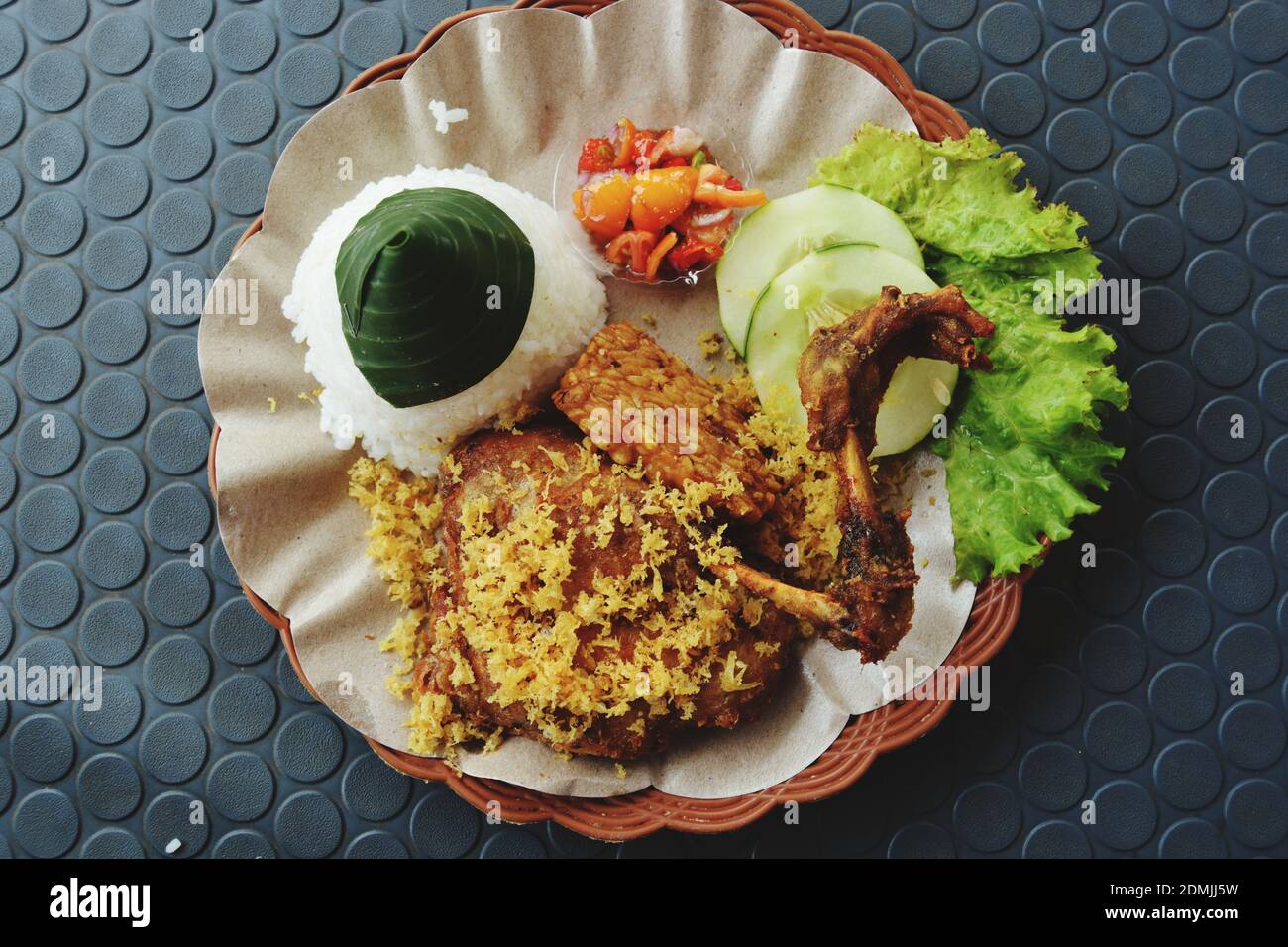 Resepi Ayam Penyet Indonesia - Resepi Sambal Nasi Ayam Penyet Wong Solo