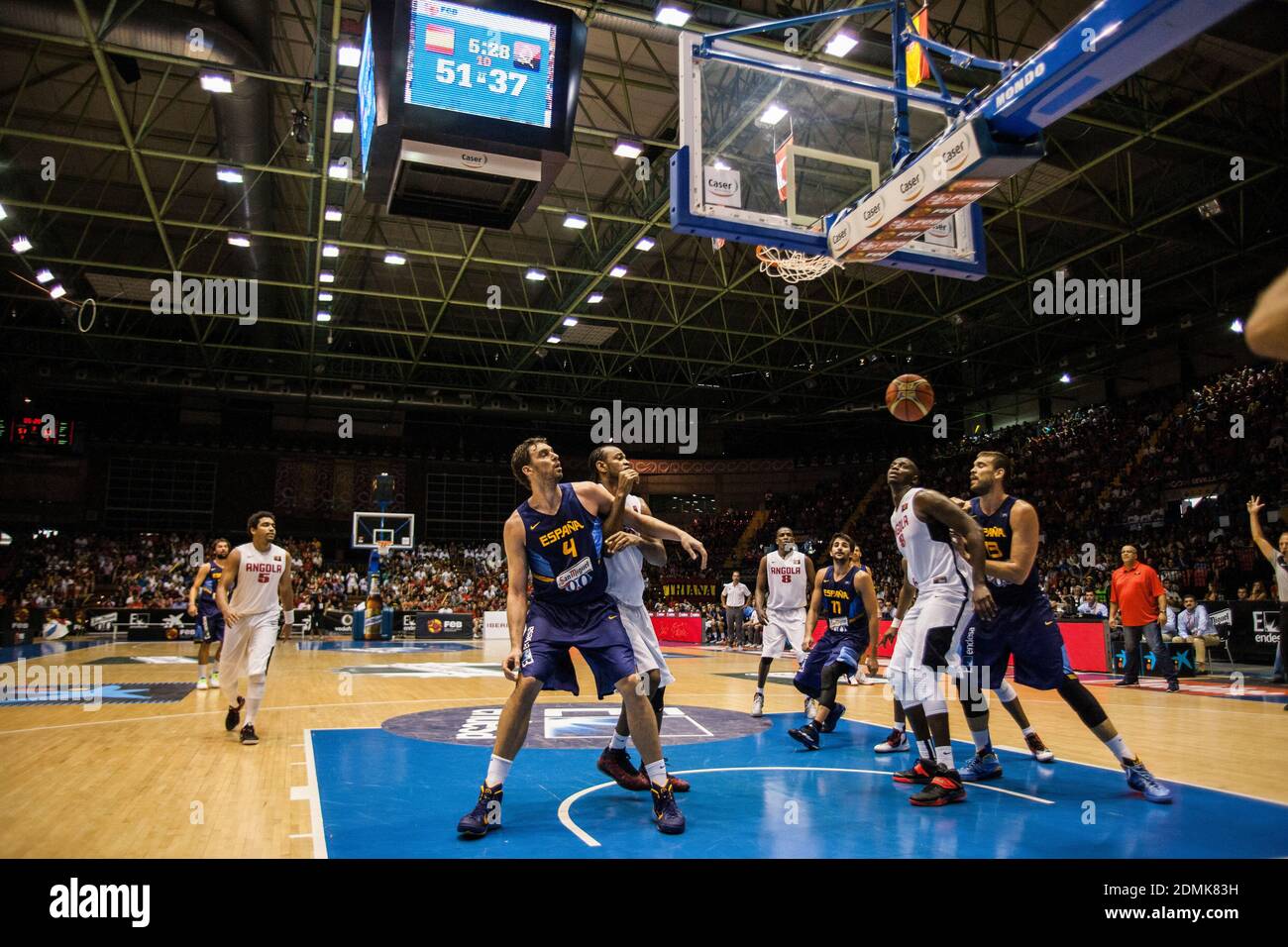 Angola national team hi-res stock photography and images - Alamy