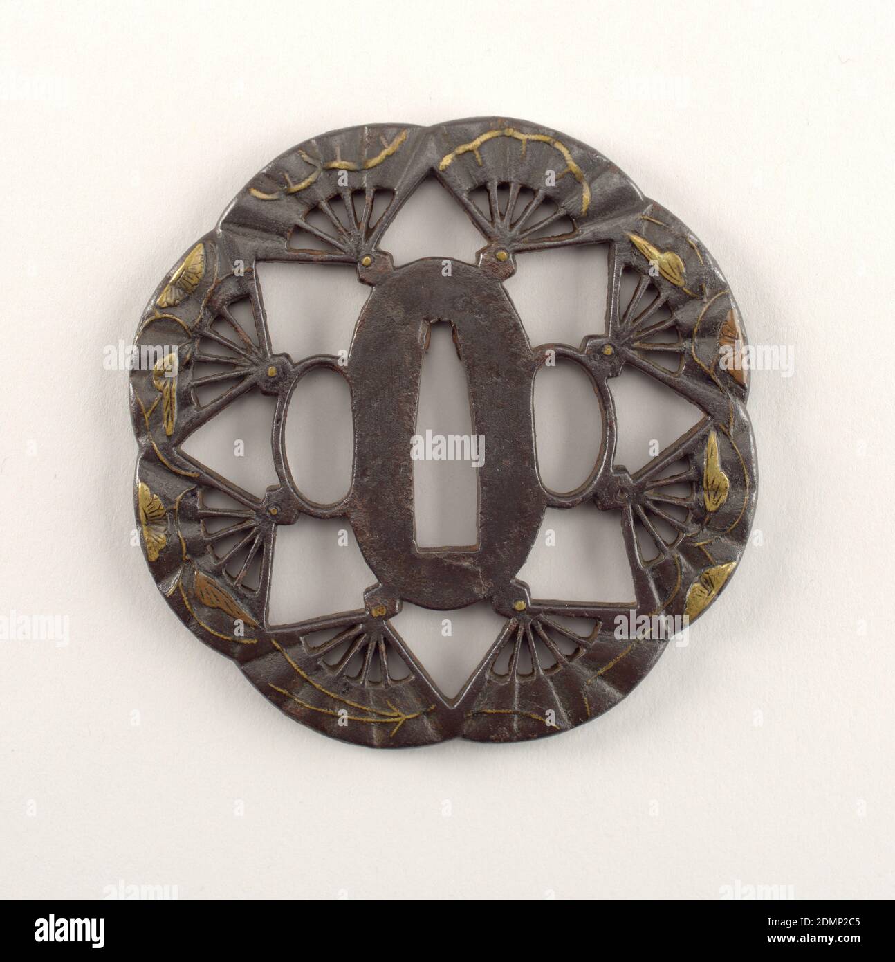 Tsuba, Mixed and inlaid metals, Circle of open fans, 18th century, metalwork, Decorative Arts, Tsuba Stock Photo