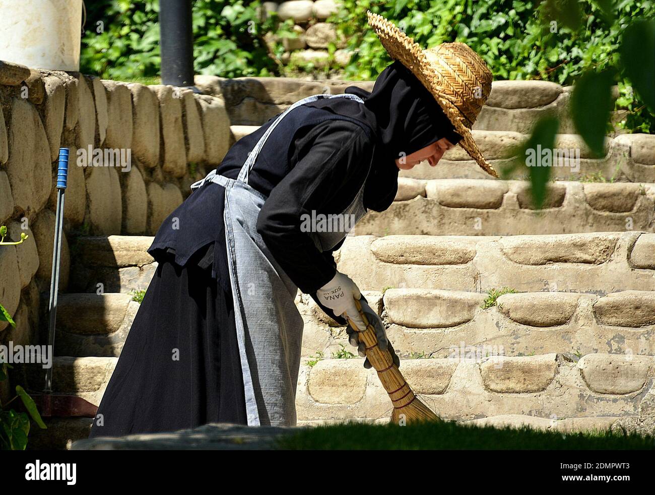 Woman sweeping steps hires stock photography and images Alamy