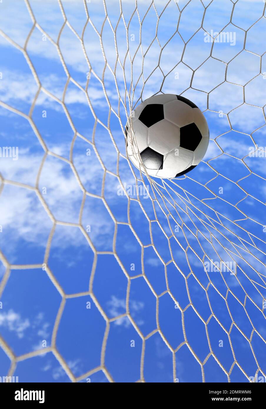 Page 7 Soccer Goal Netting High Resolution Stock Photography And Images Alamy