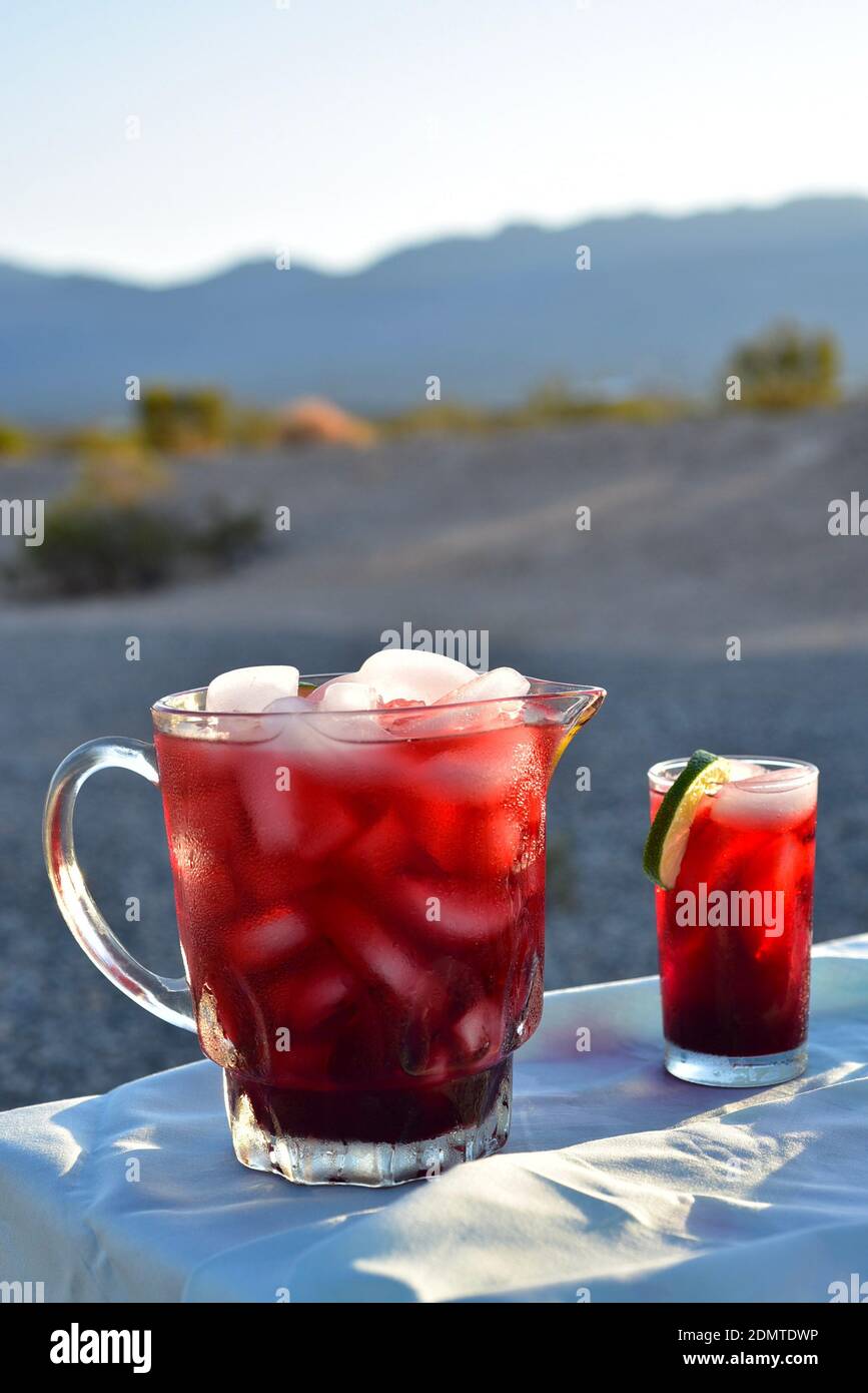 Drinking tea in the desert hires stock photography and images Alamy