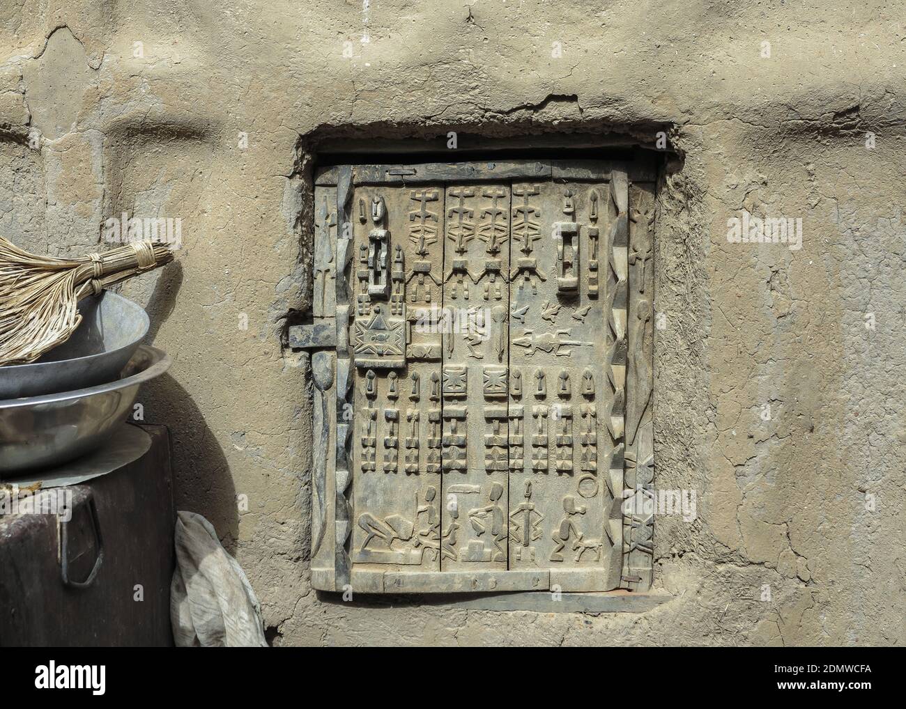 Wooden sculptures on Dogon doors in Sangha, Mali, Africa Stock Photo Alamy