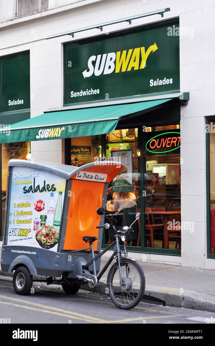 Subway fast food - Paris - France Stock Photo