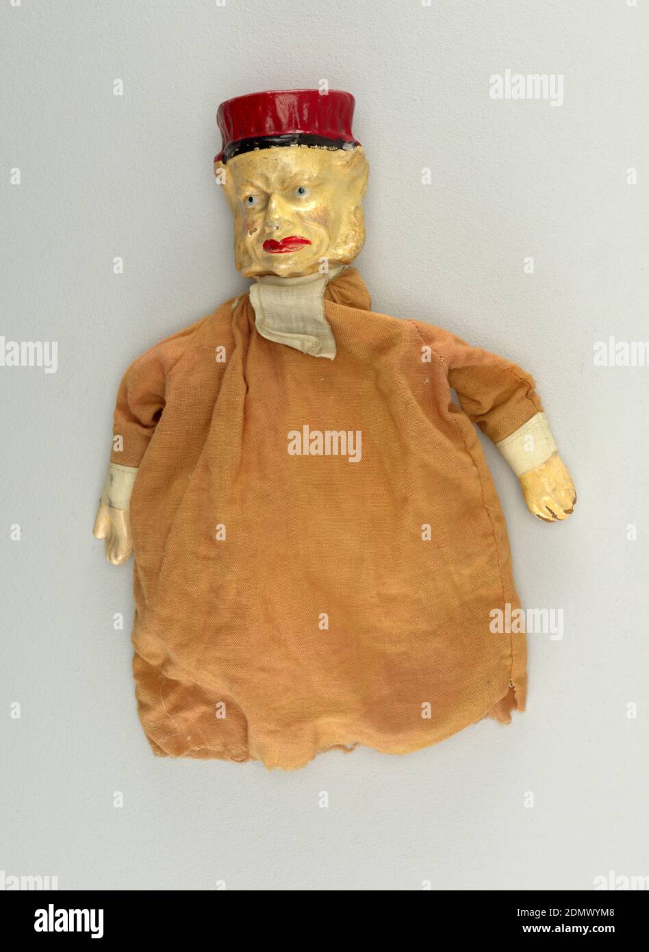 Pill box hat hi-res stock photography and images - Alamy