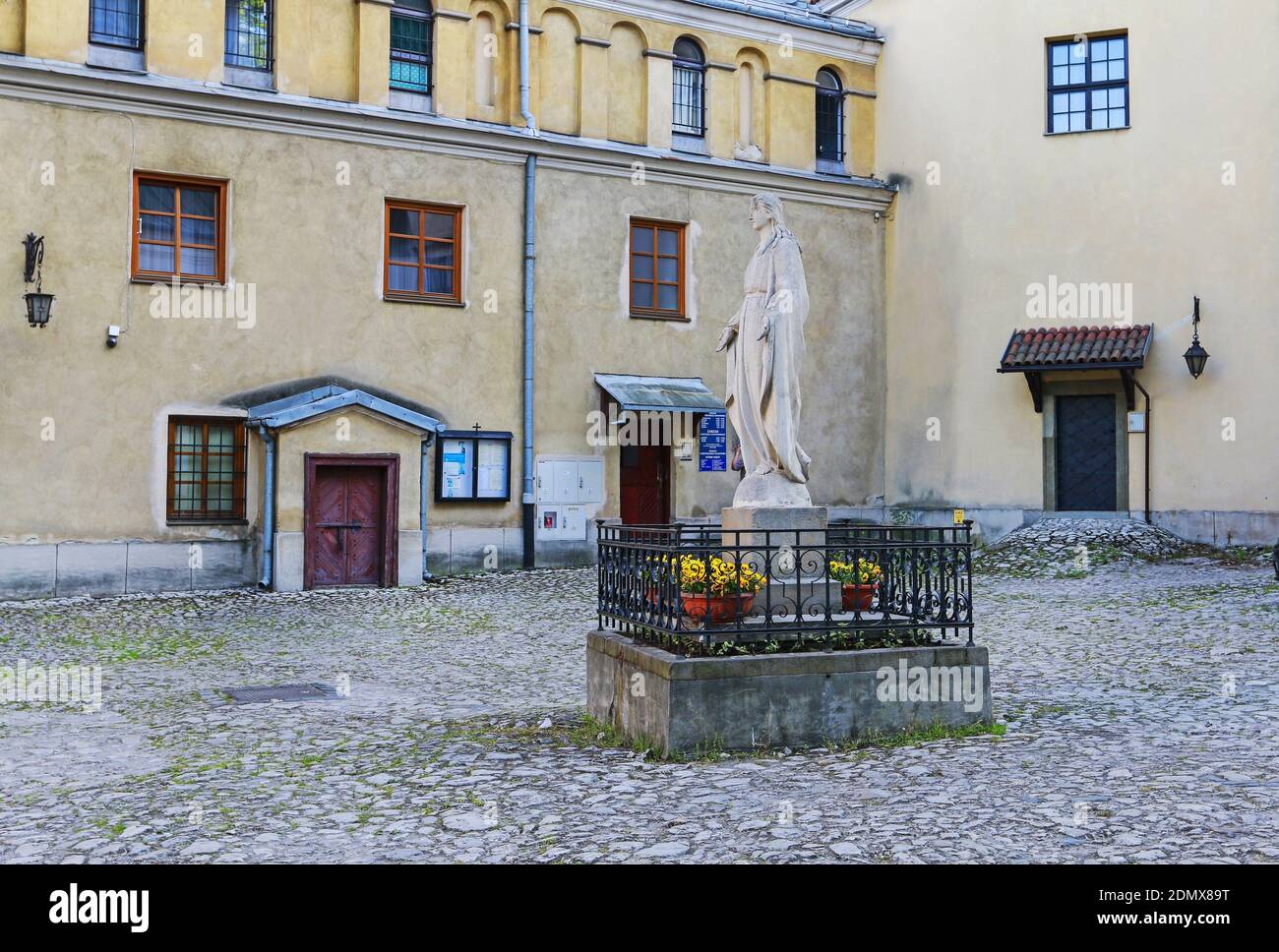 Norbertine sisters hi-res stock photography and images - Alamy