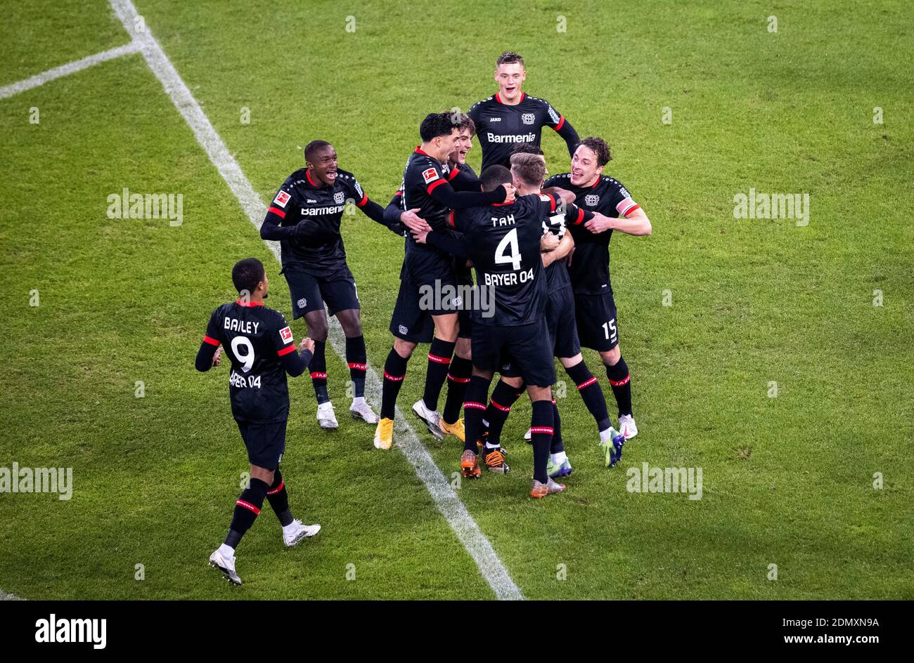 Leverkusener Torjubel Leon Patrick Bailey (Leverkusen), Moussa Diaby