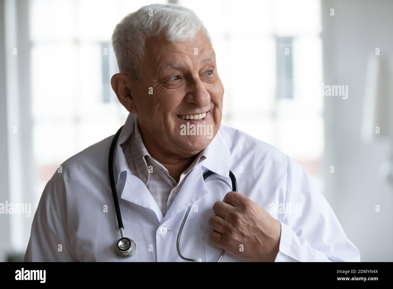 Looking after old man hi-res stock photography and images - Alamy