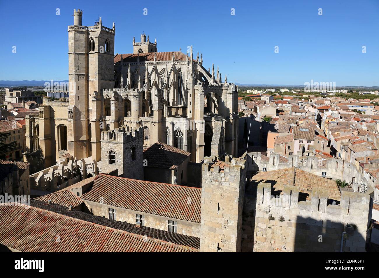 narbonne-south-of-france-narbonne-cathedral-cathedrale-saint-just