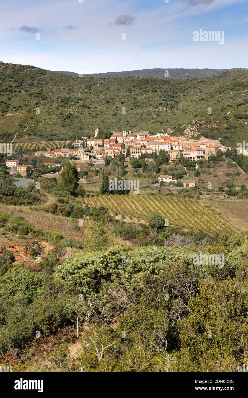 Cucugnan (south of France): overview of the village surrounded by vineyards in the Hautes-Corbieres area. Stock Photo
