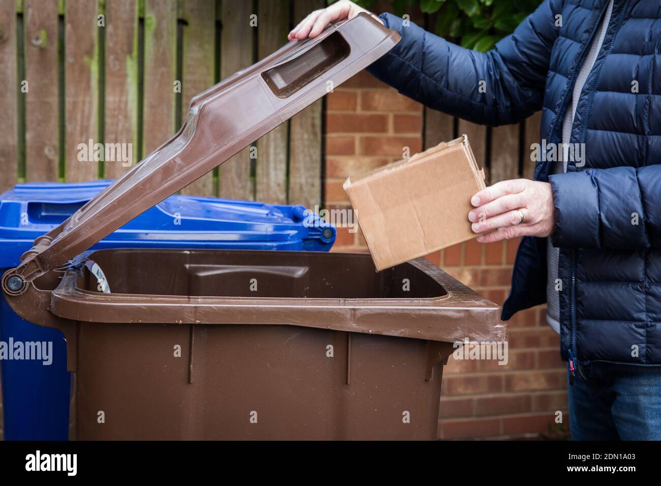 Recyclable packaging in litter bin hires stock photography and images
