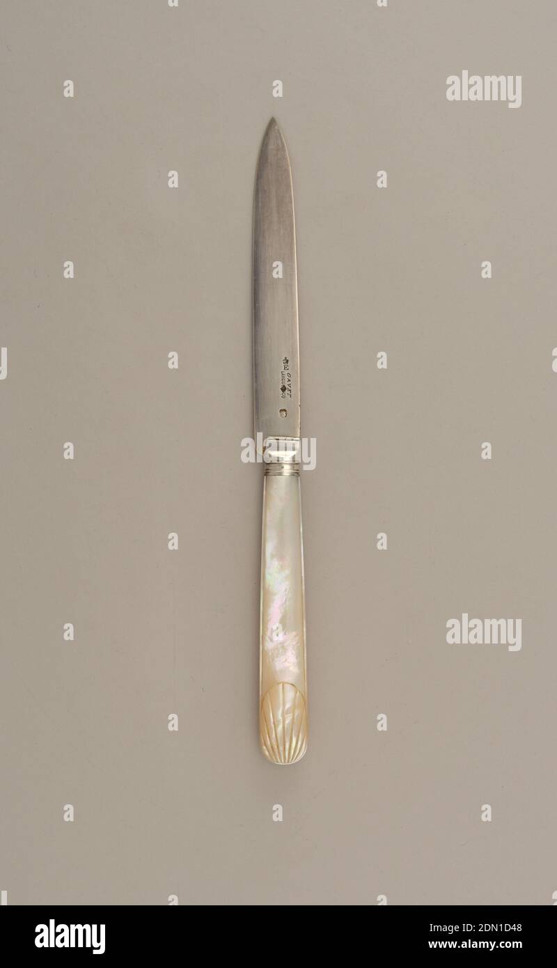 Knife, Mother-of-pearl, silver, France, late 19th century, cutlery, Decorative Arts, Knife Stock Photo