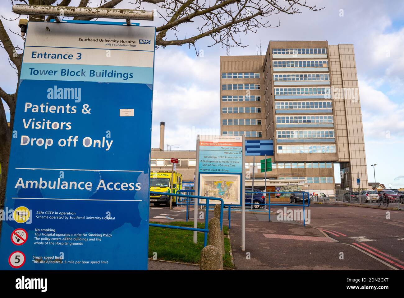 Hospital carpark uk hires stock photography and images Alamy