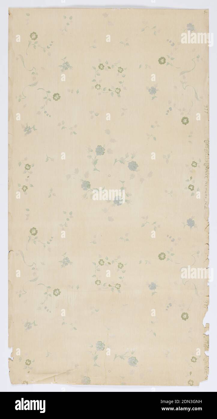 Ceiling paper, Cory-Heller Company, Machine-printed paper, liquid mica, Small scale floral sprig design, Small floral and foliate wreaths. Printed in light blue, green and liquid mica on a thin off-white ground., Newark, New Jersey, USA, 1905–1915, Wallcoverings, Ceiling paper Stock Photo