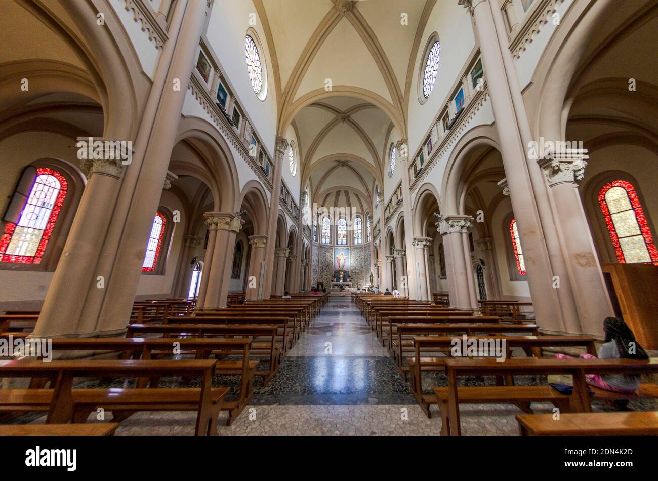 View of the interior of the church of the Sacred Heart of Jesus in Pescara Stock Photo