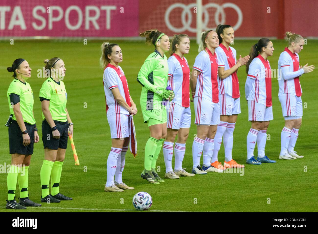 Soccerdonna on X: .@AjaxVrouwen win their 5️⃣th KNVB Beker Cup by beating  @PSV_Vrouwen with 2:1. ⚪️🔴 Ajax's men's team lost to PSV men's in  yesterday's cup final, so it's a successful revenge.