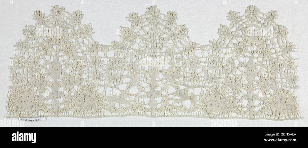 Large Non Continuous Antique Bobbin Lace Large Non Continuous Antique Bobbin Lace