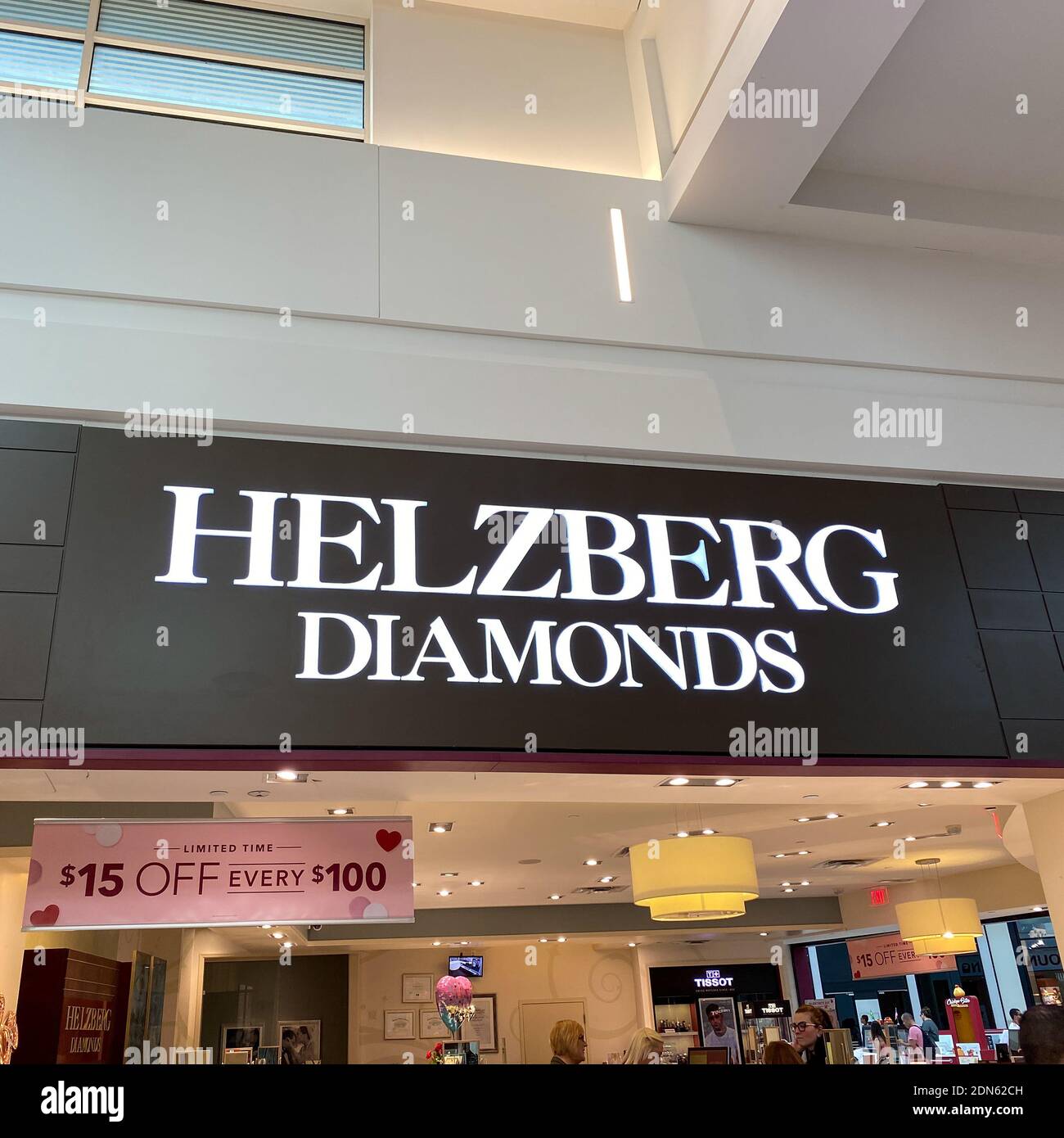 Orlando Florida,The Mall at Millenia,shopping shops markets marketplace  selling retail stores businesses,atrium skylight veranda interior inside  Stock Photo - Alamy