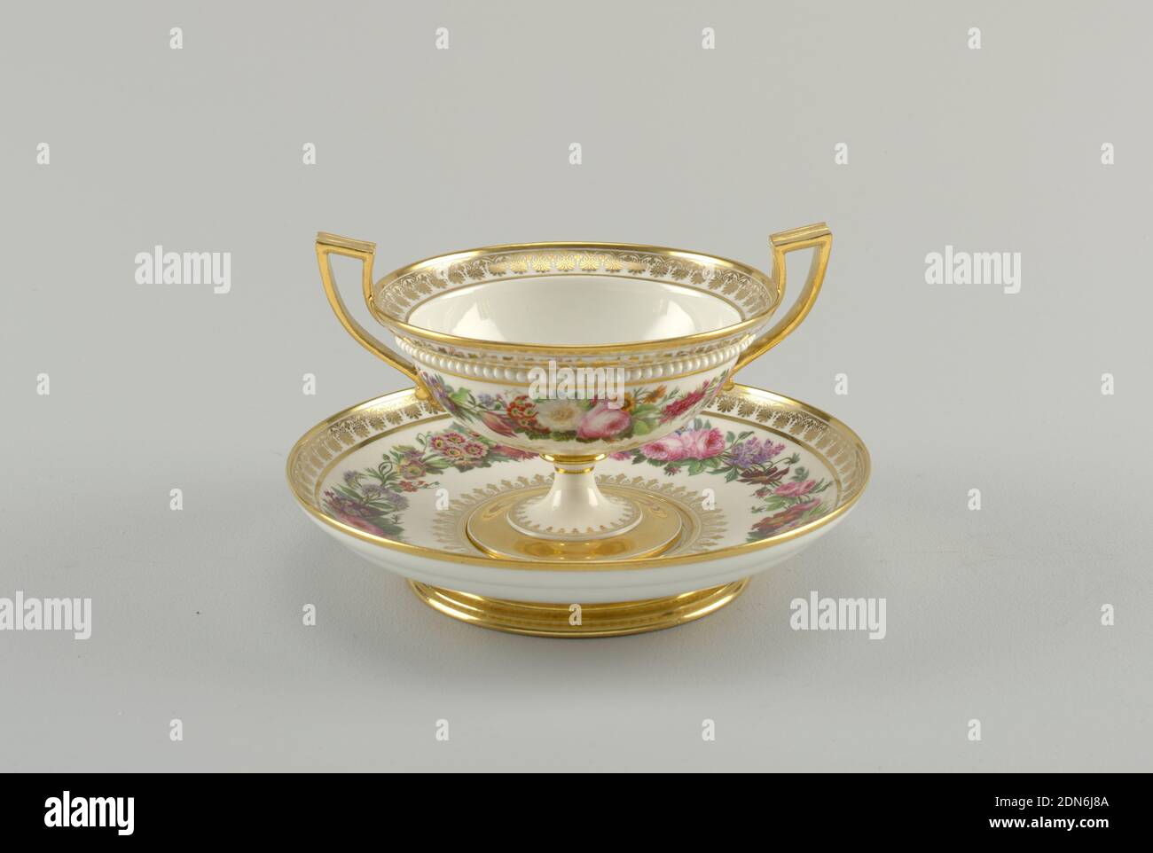 Compote and Stand, Sèvres Porcelain Manufactory, French, established 1756 to the present, hard paste porcelain, vitreous enamel, gold, France, 1832, ceramics, Decorative Arts, compote and stand, compote and stand Stock Photo